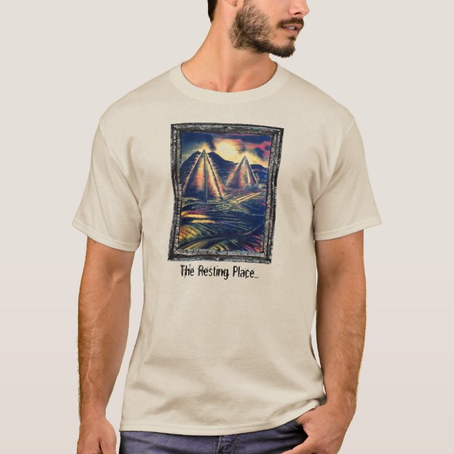 Resten Ställe, Pyramids T-shirt (Framsida)
