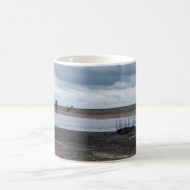 Rester från djupet: Sänkt båt vid Warlanddammen Kaffemugg (Center)