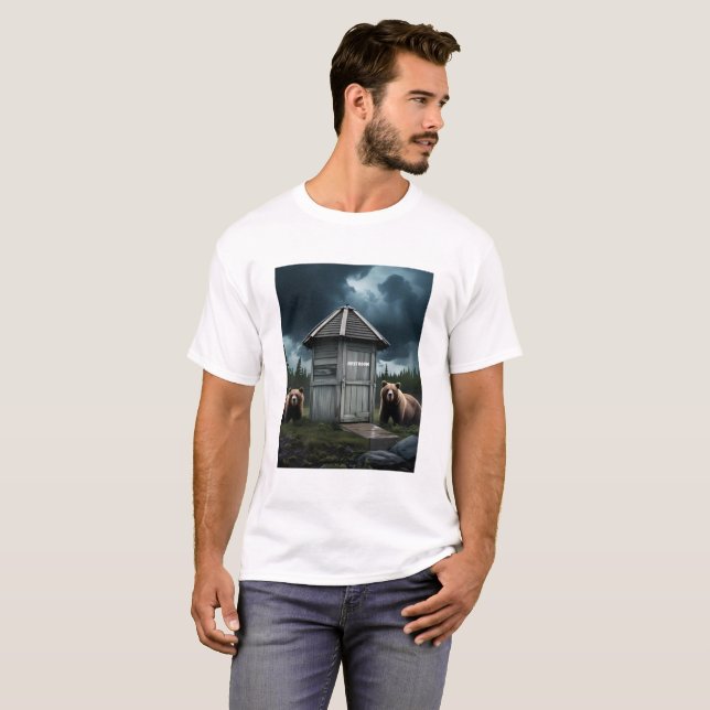 Restroom - Bear Outhouse Camping T-Shirt (Hel framsida)