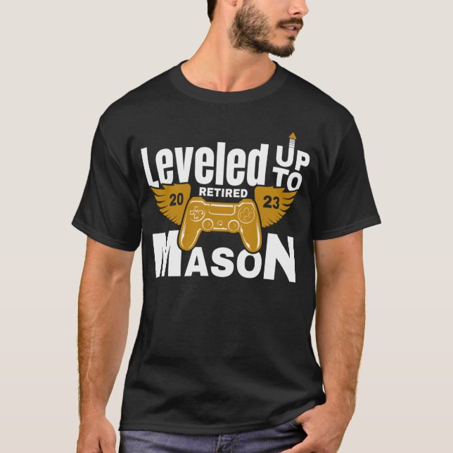 Retire Retrött Mason Pension 2023 T Shirt (Framsida)