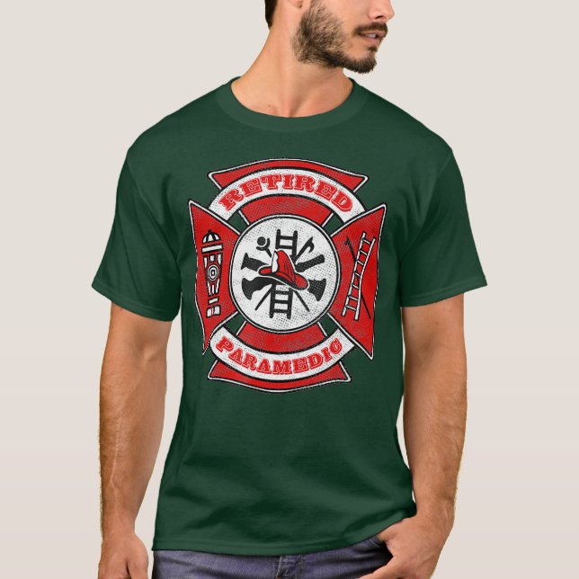 Retired Fire Paramedic Firefighter Red Maltese T Shirt (Framsida)