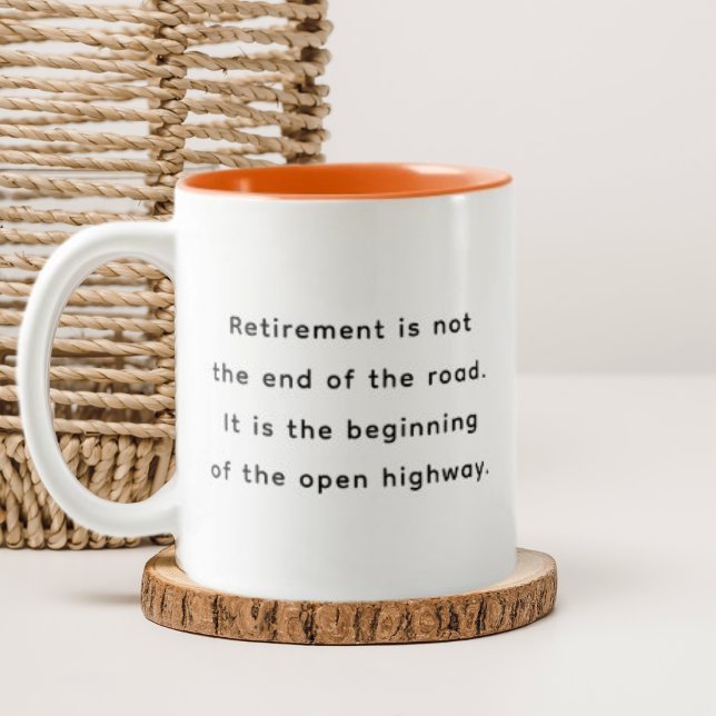 Retirement Funny & Inspirational Quotes Mug  Två-Tonad Mugg (Skapare uppladdad)