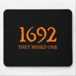 Retro 1692 De missade en saltlösning 1692 Hallow Musmatta<br><div class="desc">Retro 1692 De missade en Witch Salem 1692 Halloween Witch 2</div>
