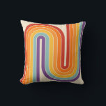 Retro 1970s Style Arched Stripes Geometric Pattern Kudde<br><div class="desc">This artwork channels a retro graphic spirit, forming the letter‑like curve with parallel bands of red, orange, yellow, light blue, teal, and purple. The layered arcs flow in harmony, evoking the bold optimism of 1970s design. Set against a soft beige background, the vibrant rainbow palette stands out with clarity and...</div>