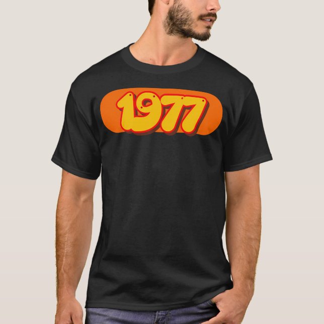 Retro 1977  Pop Art Year In 70S Style T Shirt (Framsida)