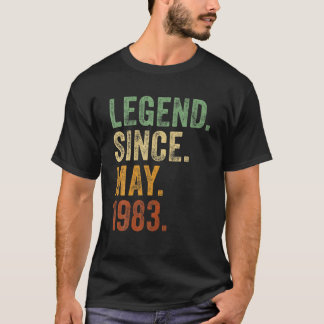 Retro 1983 Birthday kan ha fött legend sedan 1983 T Shirt