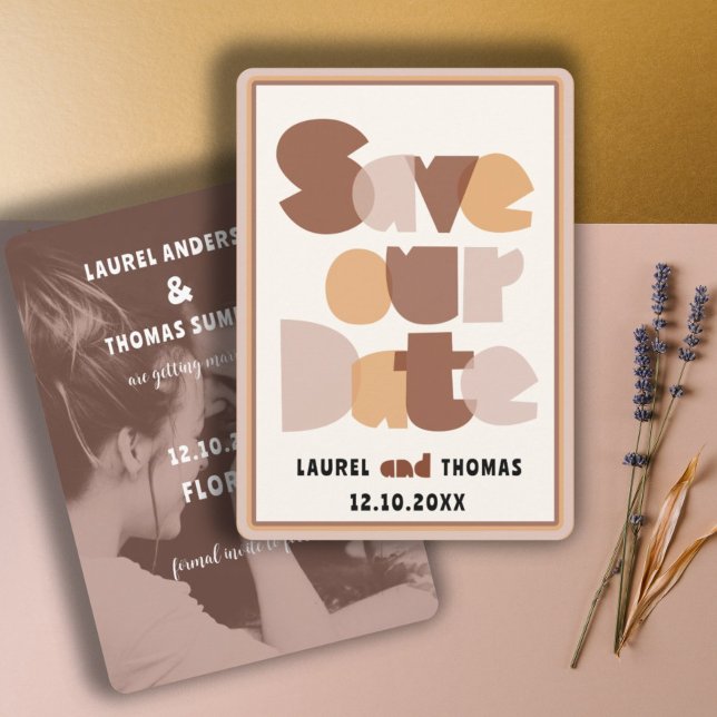 Retro 70's Calligraphy Terracotta Spara datumet Inbjudningar (Skapare uppladdad)