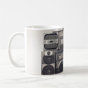 Retro 80-talets kassettbandspelare Mönster. Kaffemugg