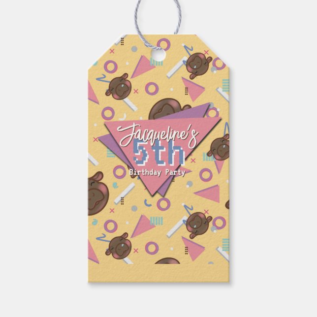 Retro 80's Yellow Baby Hippo Birthday Presentetikett (Framsidan)