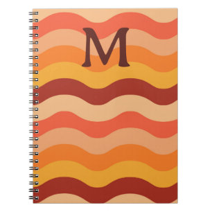 Retro abstrakta vågor orange och gul Monogram Anteckningsbok