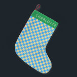 Retro Aesthetic Checkerboard Blue Personlig Liten Julstrumpa<br><div class="desc">Ta med vintage charm till din helgdag-dekorator med den här proestetiska blåa och vita schackbrädet i mönster personlig julstrumpor. Perfekt för att lägga till en nostalgisk beröring i manteln kan du anpassa den här lagret med namn för ett personligt, festligt smak. Idealisk för dem som söker efter nya julstrumpor, schackbräda...</div>