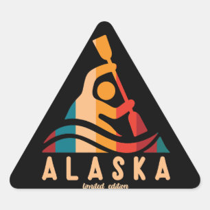 Retro Alaska Kayaking Triangelformat Klistermärke