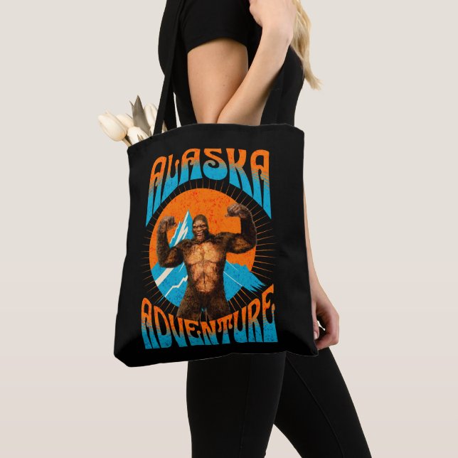 Retro Alaska Sasquatch BergsÄventyr Tygkasse (Närbild)