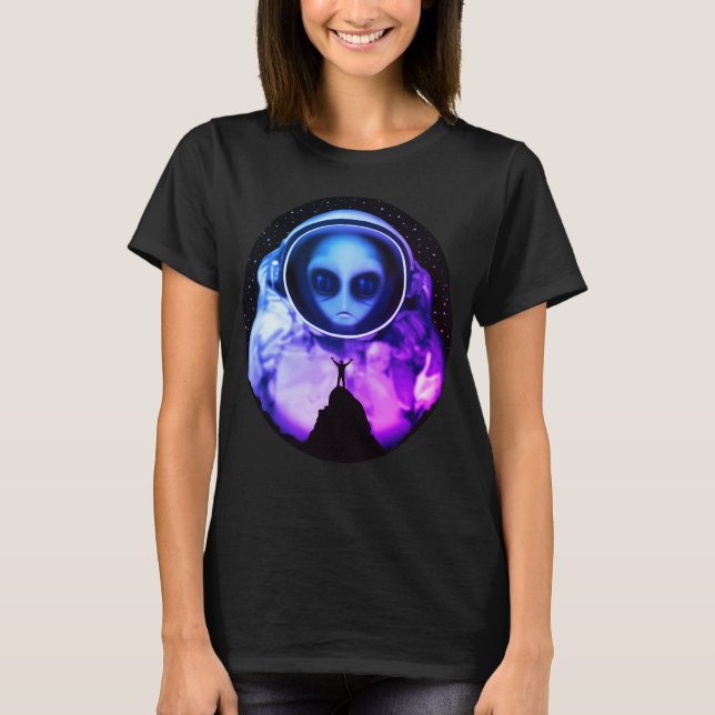 Retro Alien Astronaut T-Shirt (Framsida)