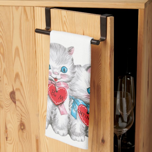 Retro Alla hjärtans dag-katter, Vintage fluffiga k Kökshandduk (Thirds Fold)