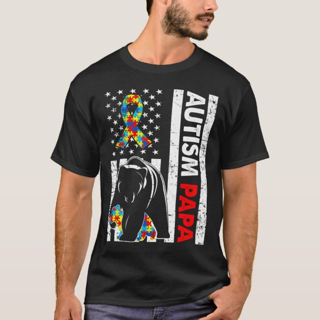 Retro American Flagga Autism Pappa Bear Awareness  T Shirt (Framsida)