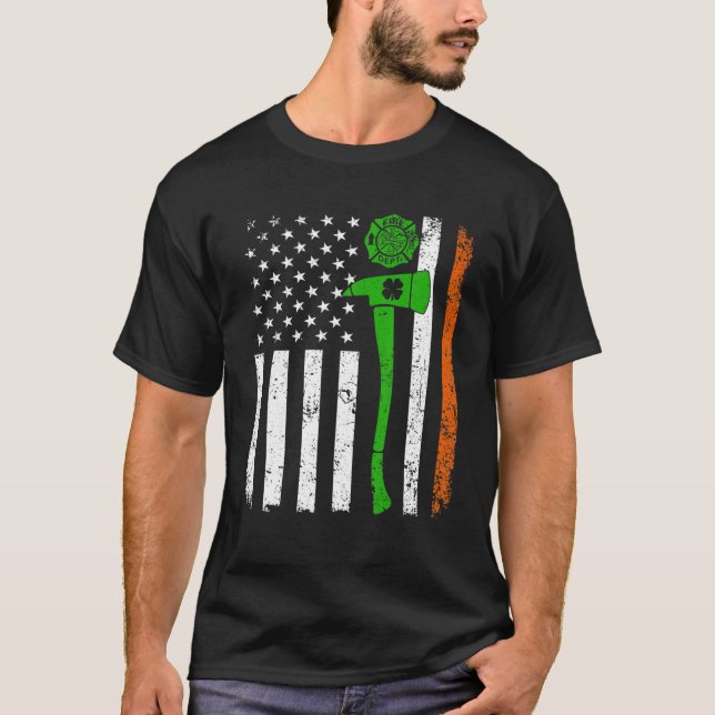 Retro American Flagga Firefighter St patricks day  T Shirt (Framsida)