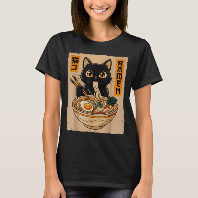 Retro Anime Kawaii Black Cat Eating Ramen Noodles  T Shirt (Framsida)