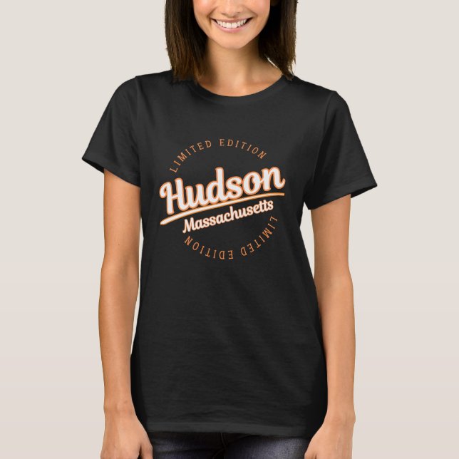 Retro Athletic Hudson MA Kläder T Shirt (Framsida)