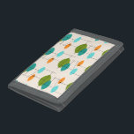 Retro Atomic Mobile Mönster Nylon Wallet<br><div class="desc">Denna Retro Atomic Mobile Mönster Nylon Wallet är i mitten av århundradet modernt stil på sin bästa plats. Vintagen inspirerade till en krämbakgrund med färgstarka spetsiga ovaler i turkos, orange, teal och avokado-grönt. Ovalerna för teal och avocado-grönt överlappar varandra och skapar en underbar skugga av blått. Roligtens stjärnor framhäver lutningen...</div>