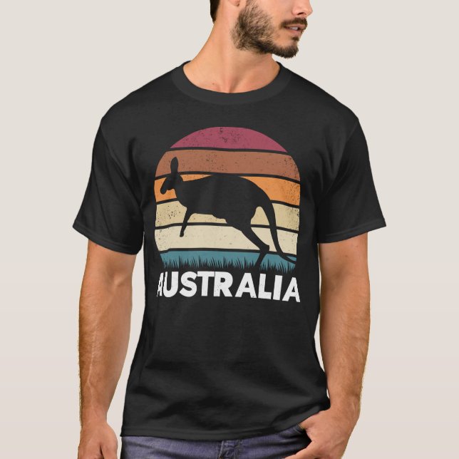 Retro Australian Animal hopping Kangaroo T Shirt (Framsida)