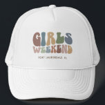 Retro Bachelorette Party Girls Helg Bride Keps<br><div class="desc">Bygg upp andan i de sista flickornas resa med vår Anpassningsbar Retro Typography Bachelorette Helg Truckerkeps! Den här chicen och snyggten fungerar som perfekten minnesmärke över en minnesvärd flykting med dam. Framsidan av hatten visar en fängslande vintage-inspirerad "Girls Helg"-typografi som perfekt fångar roligten och kameran i ditt speciella helg. Letter...</div>