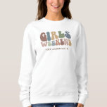 Retro Bachelorette Party Girls Helg Bride T Shirt<br><div class="desc">Ta till dig den ultimata flickans resa med vår Anpassningsbar Retro Typography Bachelorette Helg Sweatshirt! Den här chicen och snyggten överst fungerar som perfekt memento till en minnesvärd hemlighet med dam. Framsidan av skjortan visar en vintage-inspirerad "Girls Helg"-typografi som perfekt fångar roligten och kameran i ditt speciella helg. Letter och...</div>