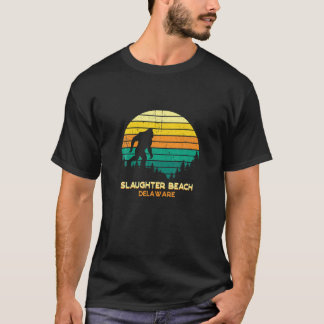 Retro Bayou Slaughter Beach Delaware Bigfoot Souve T Shirt