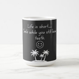 Retro Beach Vibe Smiley Face T-shirt - Rolig humor Kaffemugg