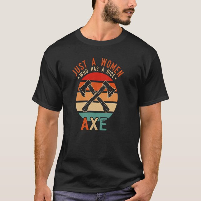 Retro Beer & Ax Throwing What can Go false Ax T Shirt (Framsida)