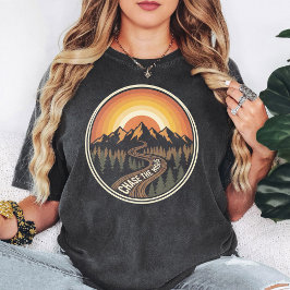Retro Berg Solnedgång Road Trip Äventyr T Shirt