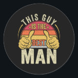 Retro Best Man Bröllop Marskalkars Funny Möhippa B Runt Klistermärke<br><div class="desc">Retro Best Man Bröllop Marskalkars Funny Möhippa Bachelor Party</div>