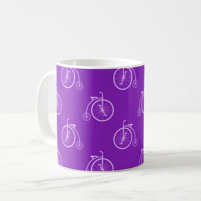 Retro Bicycle Pattern in Purple Tones  Kaffemugg (Framsida vänster)