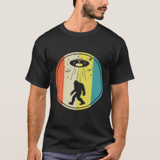 Retro Bigfoot Sasquatch Alien UFO Älskare T Shirt