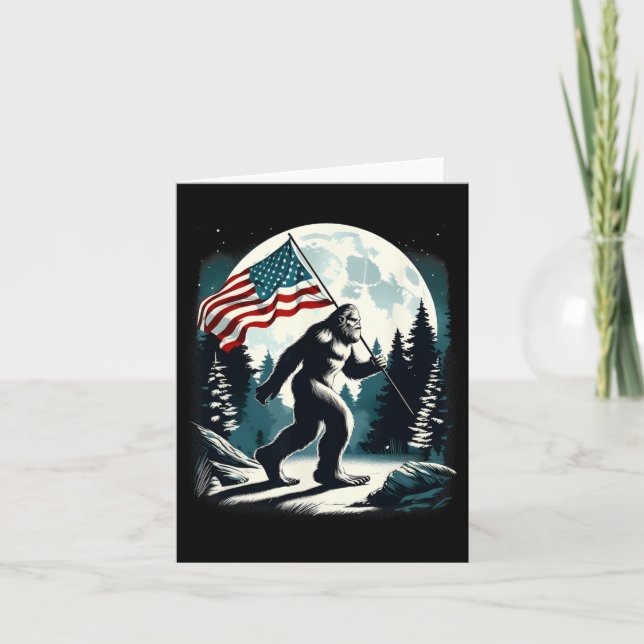 Retro Bigfoot Sasquatch Full Moon Patriotic Americ Kort (Framsida)