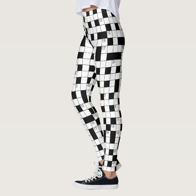 Retro Black White Crossword Puzzle Mönster Leggings (Vänster)