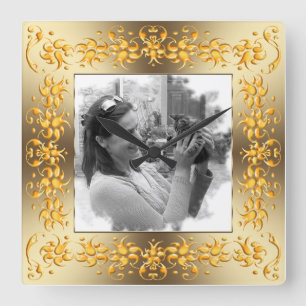 retro blom- guld- ram. ditt foto fyrkantig klocka