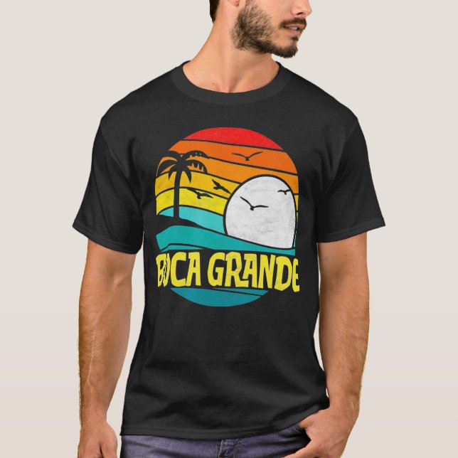 Retro Boca Grande Beach Sol Surfa 80s Graphic T Shirt (Framsida)