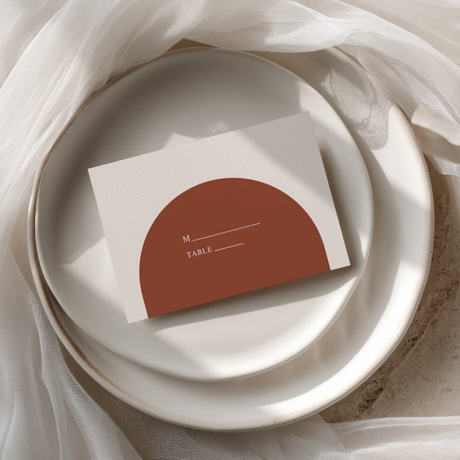 Retro Boho Terrakotta Rustik Valvbåge Bröllop Placeringskort (Skapare uppladdad)