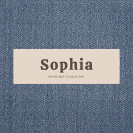 Retro Bold Serif Enkel Beige Brun Namnbricka