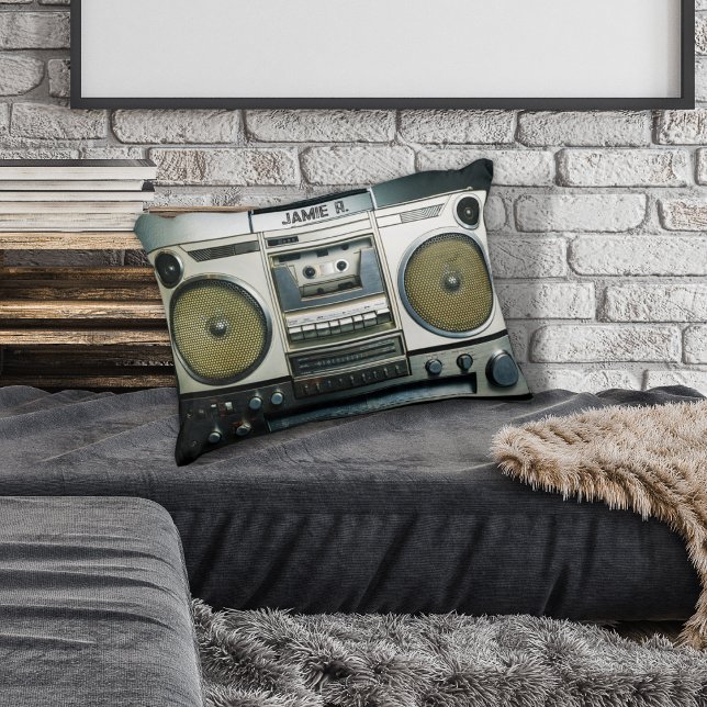 Retro Boombox Grått Prydnadskudde (Skapare uppladdad)