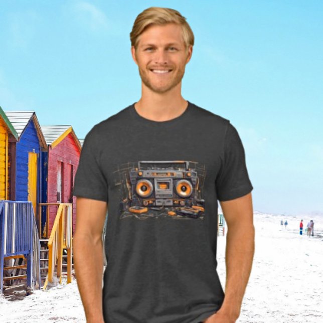 Retro Boombox Vibes T Shirt (Skapare uppladdad)