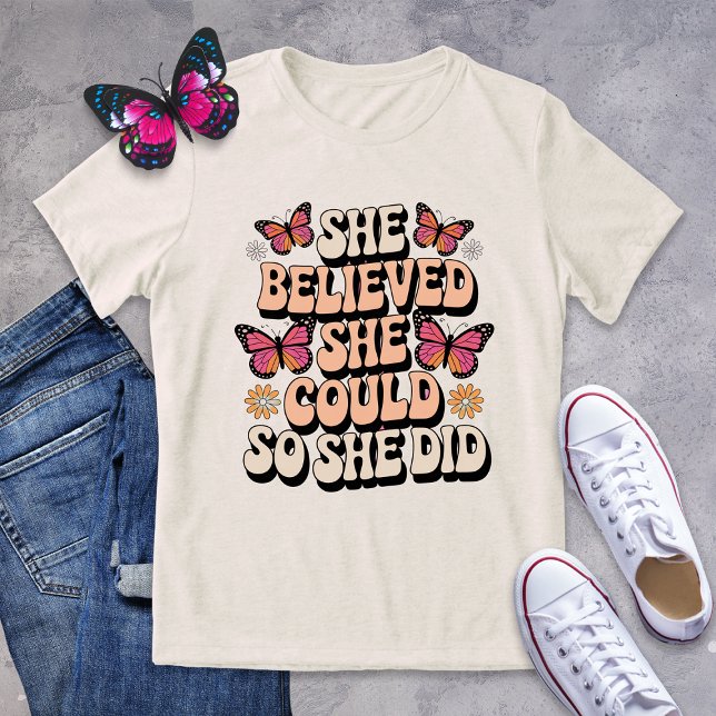 Retro Butterfly Empowerment Tee - hon trodde (Skapare uppladdad)