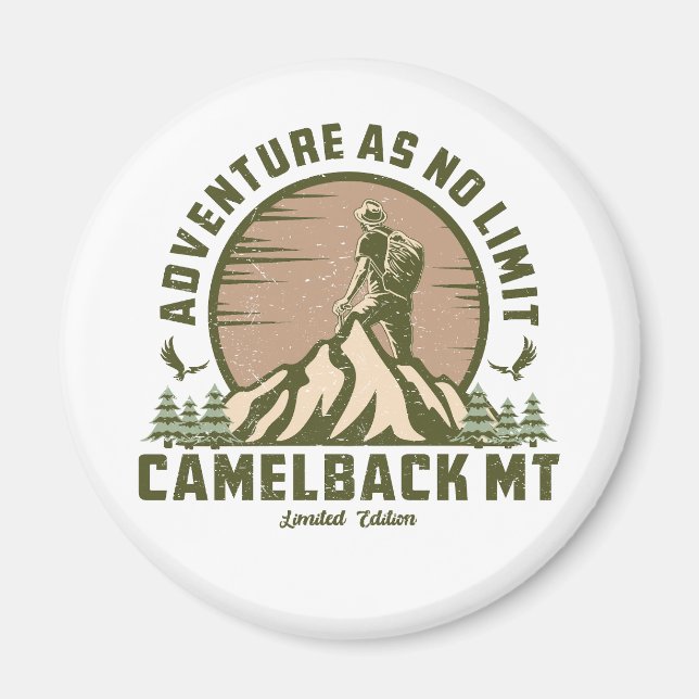 Retro Camelback Mountain Hike Sunset T-Shirt Magnet (Framsidan)