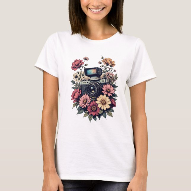 Retro Camera och Blommigt Art T Shirt (Framsida)