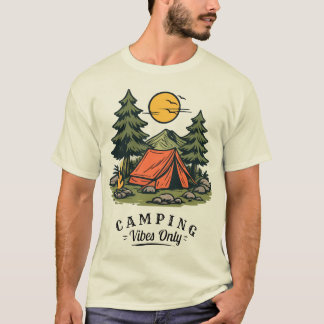 Retro campingplats solnedgång lägereld tallskog t- t shirt