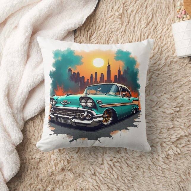 Retro Car with Urban Skyline Accent Cushion Kudde (Filt)