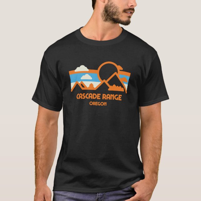 Retro Cascade Range Oregon Mountain Range Sunset T Shirt (Framsida)