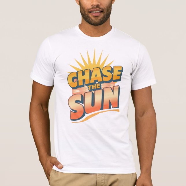 Retro "Chase the Sun" Summer Quote T Shirt (Framsida)