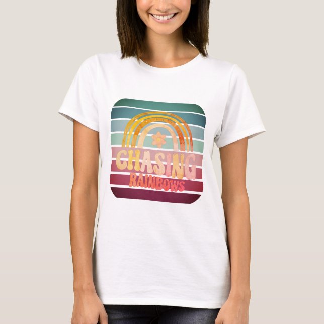 Retro Chasing Rainbows T Shirt (Framsida)